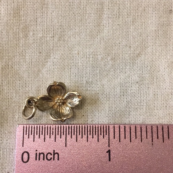 SOLD James Avery 14k YG dogwood flower charm - Picture 5 of 5